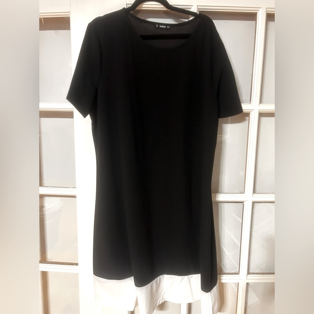NWT SHEIN Black Dress with White Border Plus Size 4X